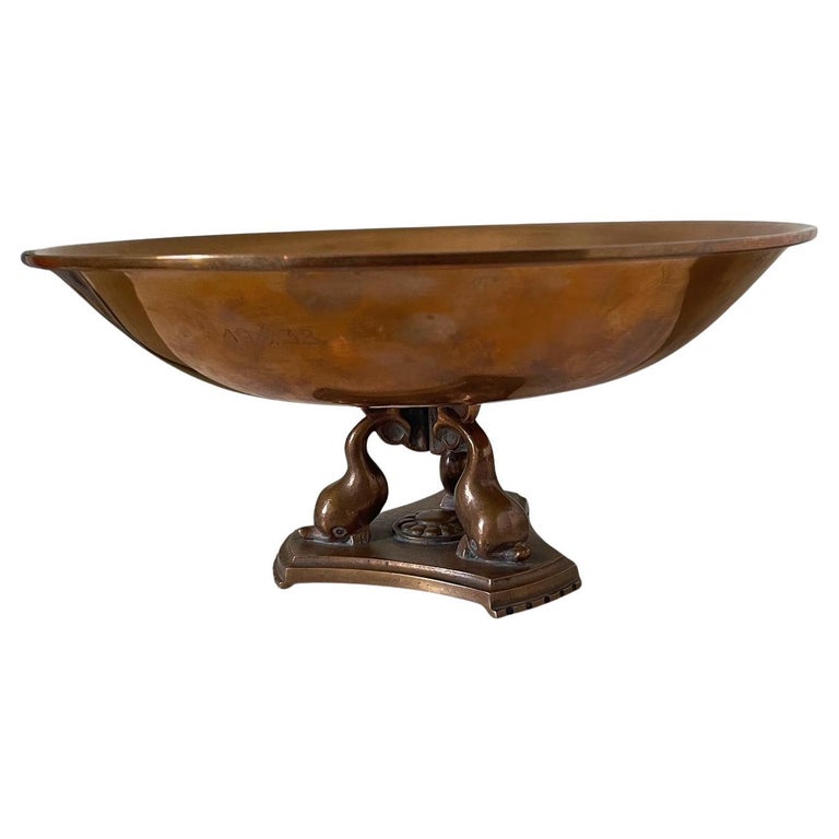Swedish Art Deco Bronze Centerpiece by Nordiska Juvelaktiebolaget, 1930s